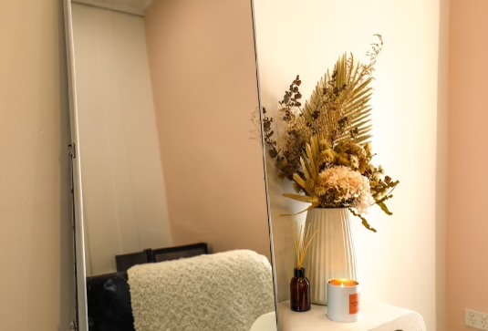 Golden Beauty Bar | 1109 Peats Ridge Rd, Peats Ridge NSW 2250, Australia | Phone: 0437 016 592