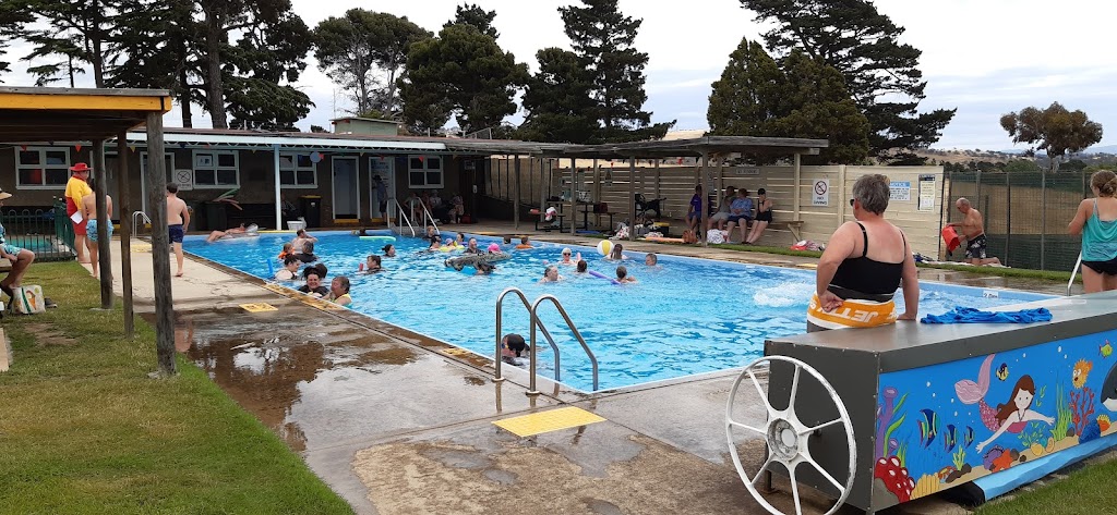 Ross Swimming Pool |  | 6-8 Bridge St, Ross TAS 7209, Australia | 0363977303 OR +61 3 6397 7303