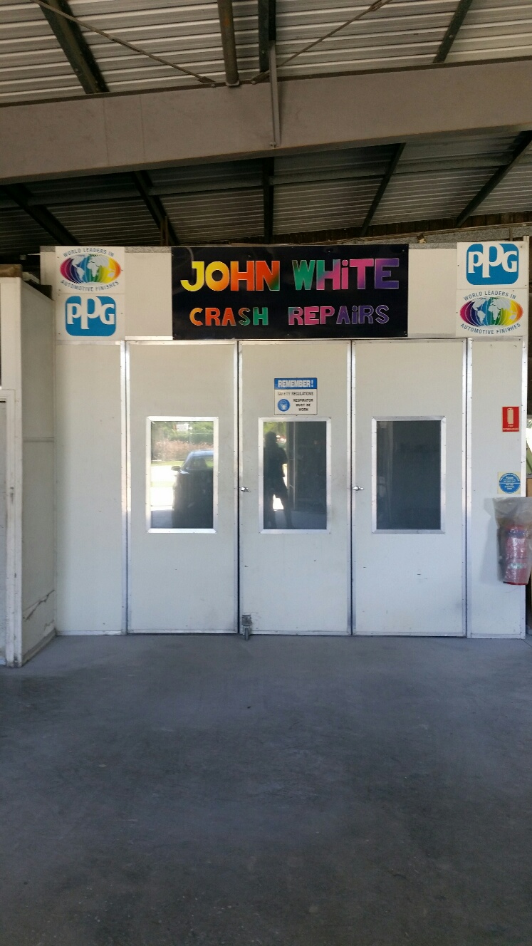 John White Crash Repairs | 5 Challands St, Ingham QLD 4850, Australia | Phone: (07) 4776 5511