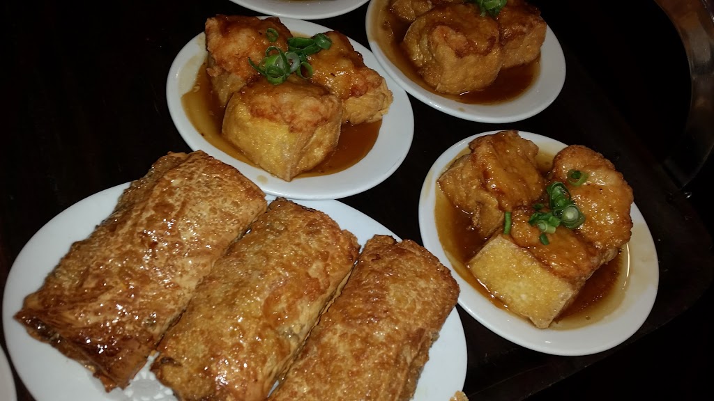 Crown Palace Chinese Restaurant (Order Online) | meal takeaway | 495 Burwood Hwy, Vermont South VIC 3133, Australia | 0398879822 OR +61 3 9887 9822