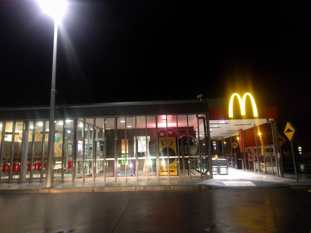 McDonalds Craigieburn | 256 Craigieburn Road West, Craigieburn VIC 3064, Australia | Phone: (03) 9333 7400
