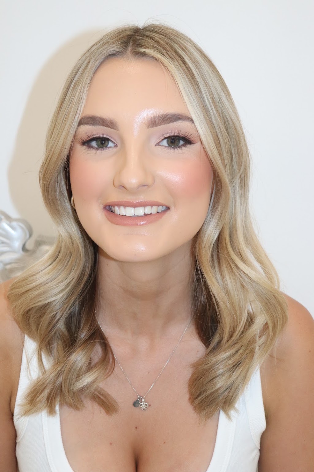 Taylor Solevski Makeup & hair | 48 Roy Sheargold Ave, Wongawilli NSW 2530, Australia | Phone: 0421 660 724