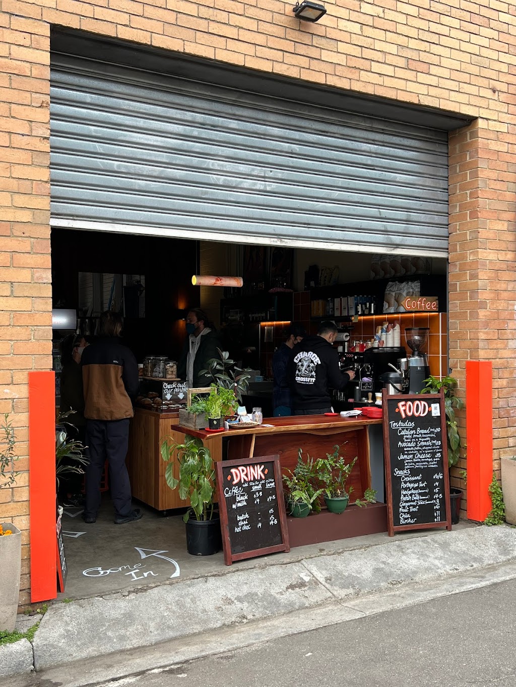 Madera Bar & Cafe | 4 Goldsmith Grove, Northcote VIC 3070, Australia | Phone: 0419 747 519