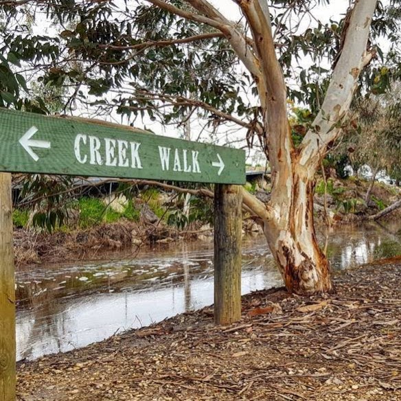 Naracoorte Creek Walk | park | Riverside Dr, Naracoorte SA 5271, Australia | 0887601100 OR +61 8 8760 1100