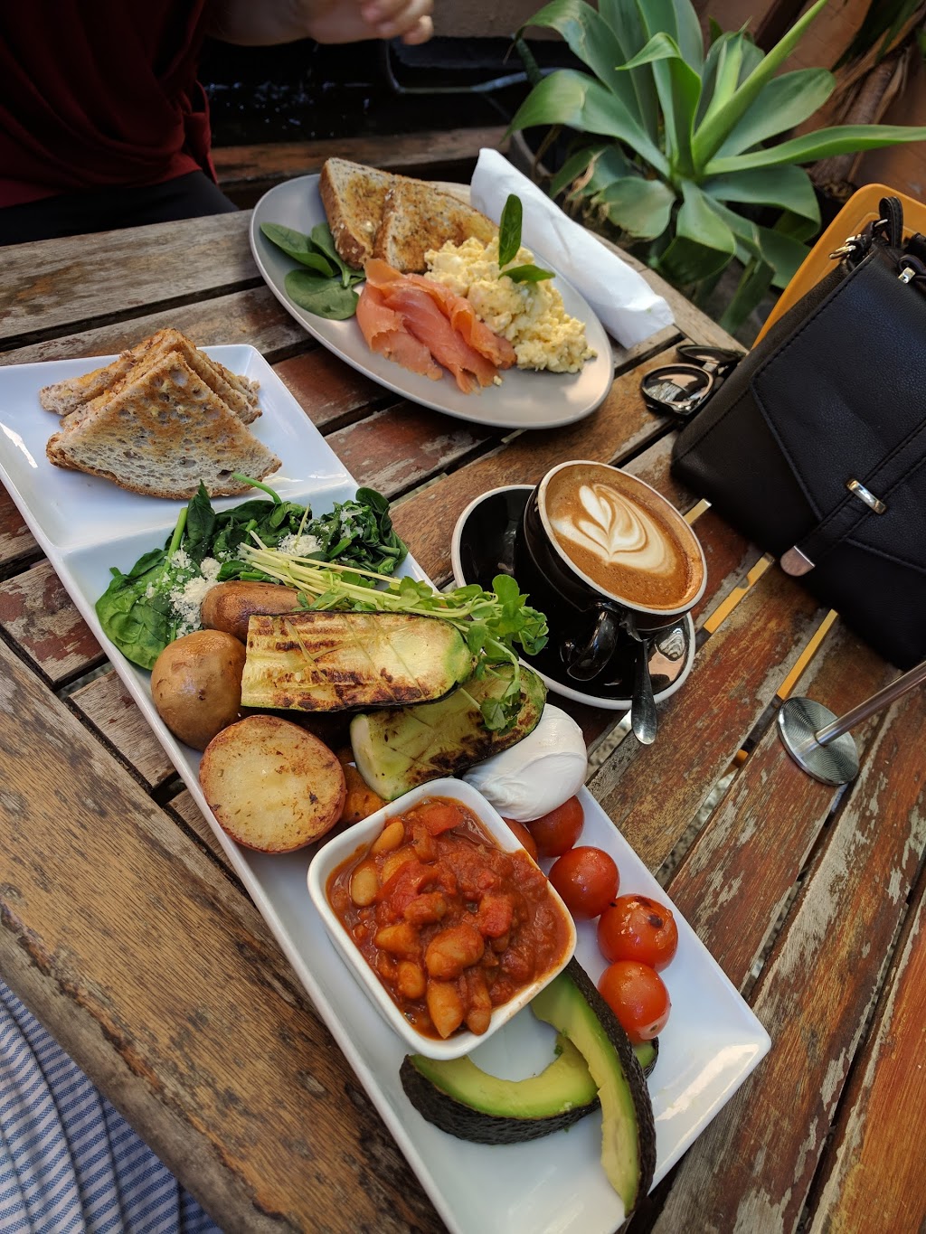 Stone Wall Cafe | cafe | 8 Manning St, Kiama NSW 2533, Australia | 0242324434 OR +61 2 4232 4434