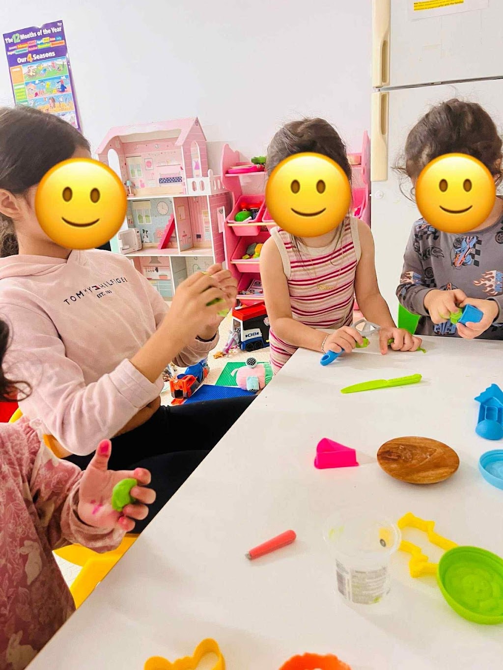 Hillcroft family day care | 62 Dowie Dr, Claymore NSW 2559, Australia | Phone: 0444 545 485
