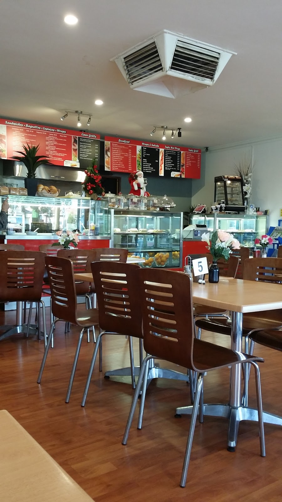 Scootz Cafe | cafe | 703 Burbridge Rd, West Beach SA 5024, Australia | 0883565146 OR +61 8 8356 5146