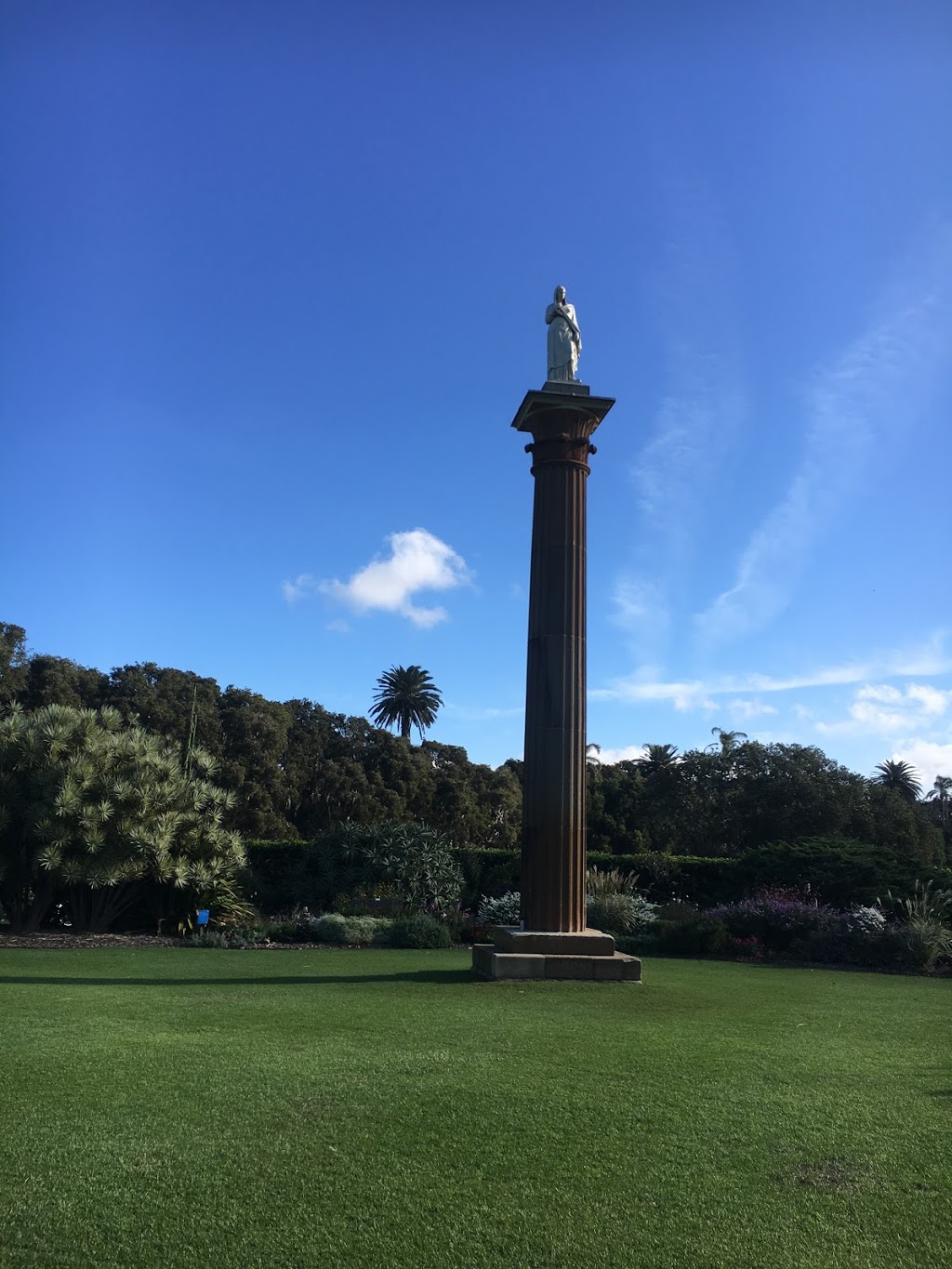 The Column Garden | park | Dickens Dr, Centennial Park NSW 2021, Australia | 0293396699 OR +61 2 9339 6699