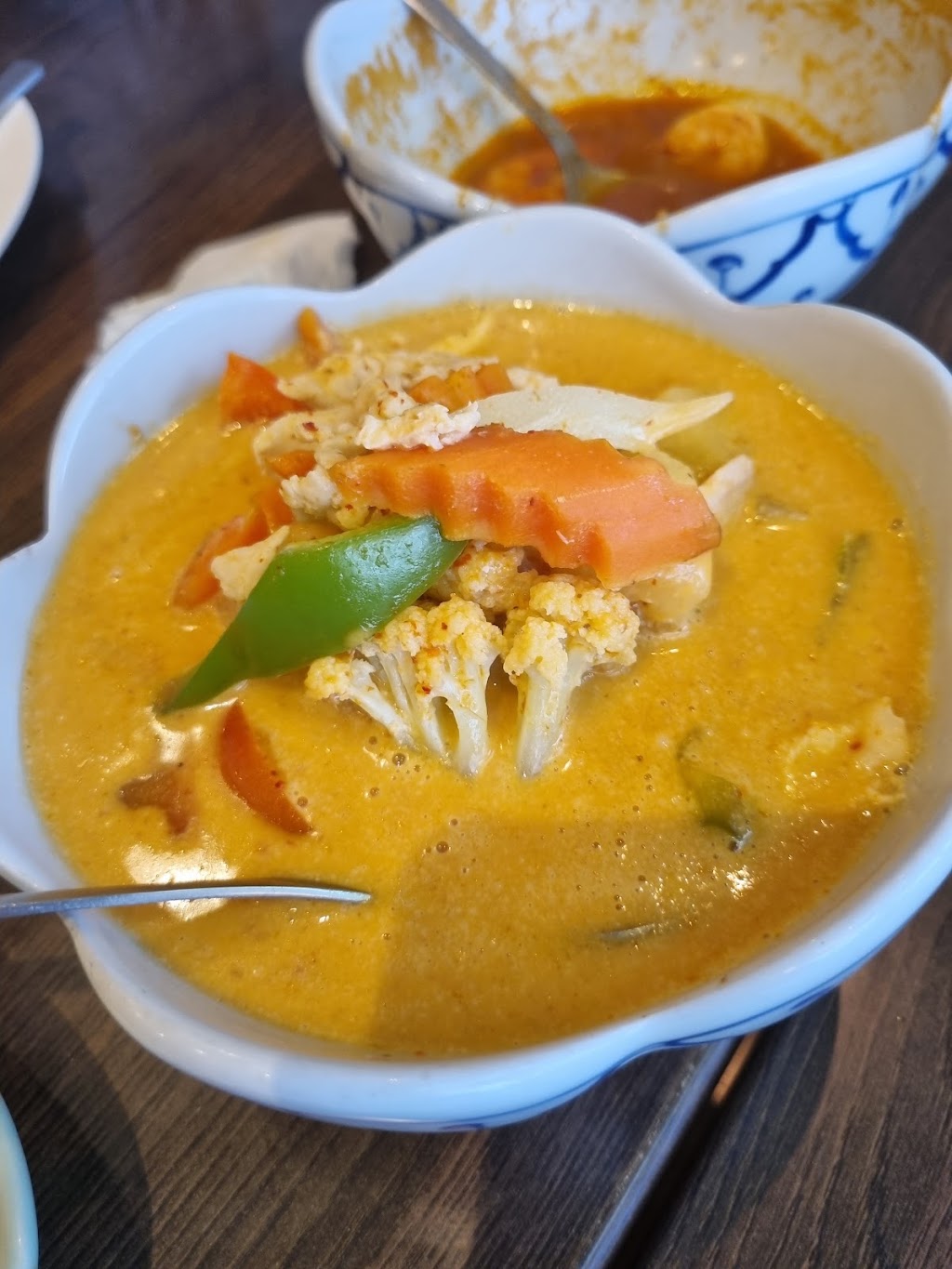 Thai Eat Restaurant (Doncaster East) | 986 Doncaster Rd, Doncaster East VIC 3109, Australia | Phone: (03) 9841 7588