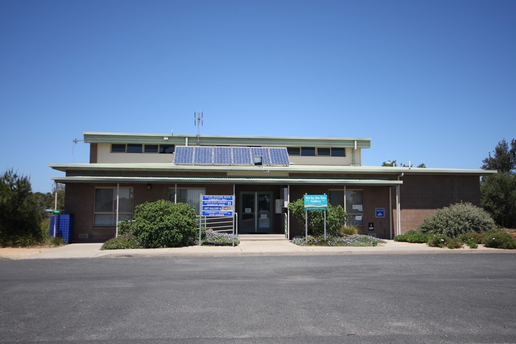 Australia Post - Golden Beach CPA | post office | 6-10 Joy Court, Golden Beach VIC 3851, Australia | 0351463300 OR +61 3 5146 3300