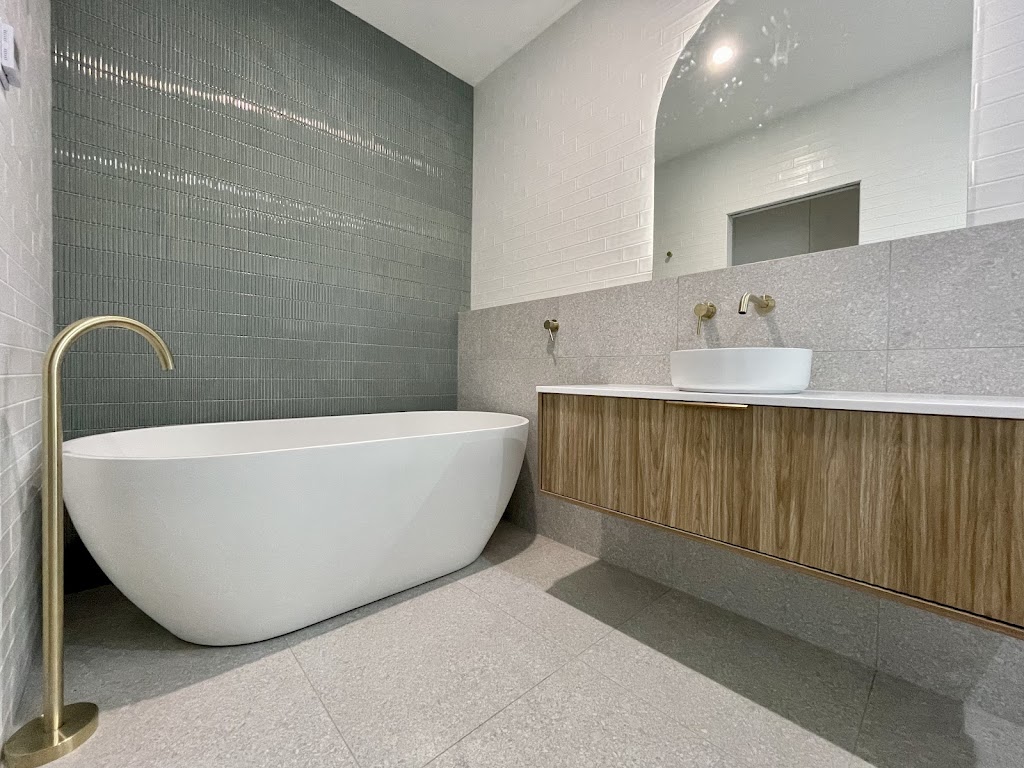 Creative Bathroom Solutions | 293 Main St, Bacchus Marsh VIC 3340, Australia | Phone: 0403 015 091