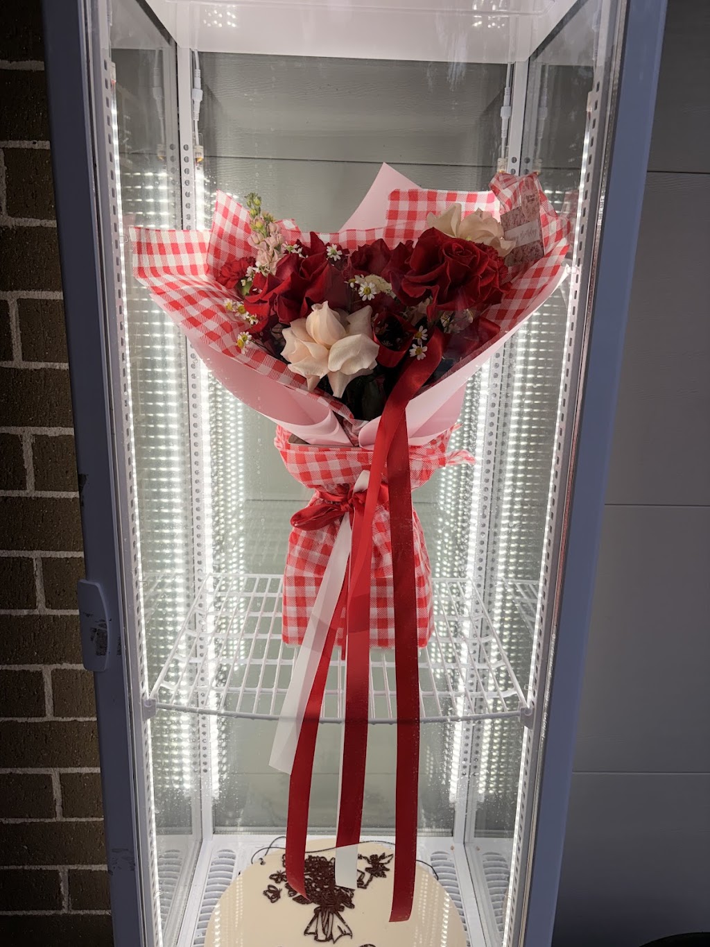 Burford’s Blooms | 16 Bethany Cct, Jordan Springs NSW 2747, Australia | Phone: 0429 278 863