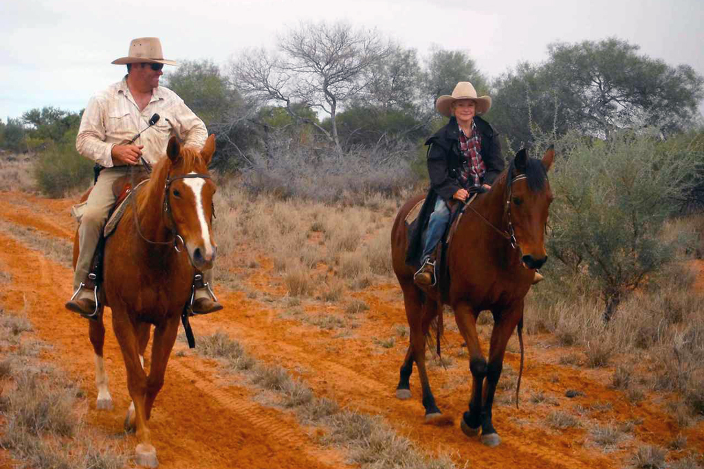 Rainbow Beach Country Horse Rides | travel agency | 84 Henry Rd, Goomboorian QLD 4570, Australia | 0412174337 OR +61 412 174 337