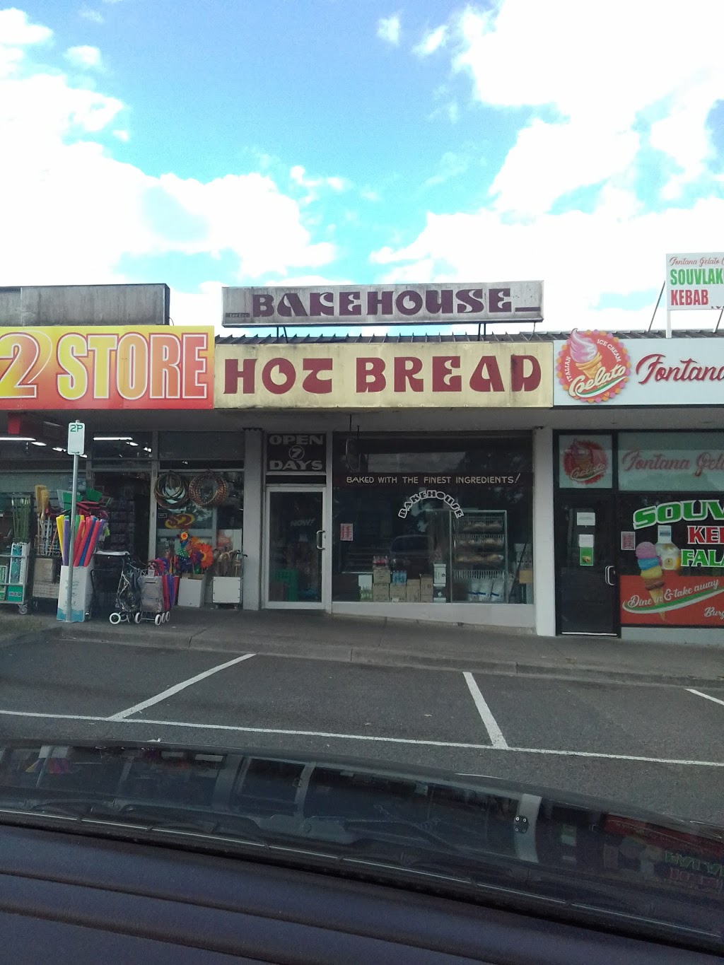 Lee Lee Hot Bread Shop | bakery | Unit 3/163 Boronia Rd, Boronia VIC 3155, Australia | 0397629330 OR +61 3 9762 9330