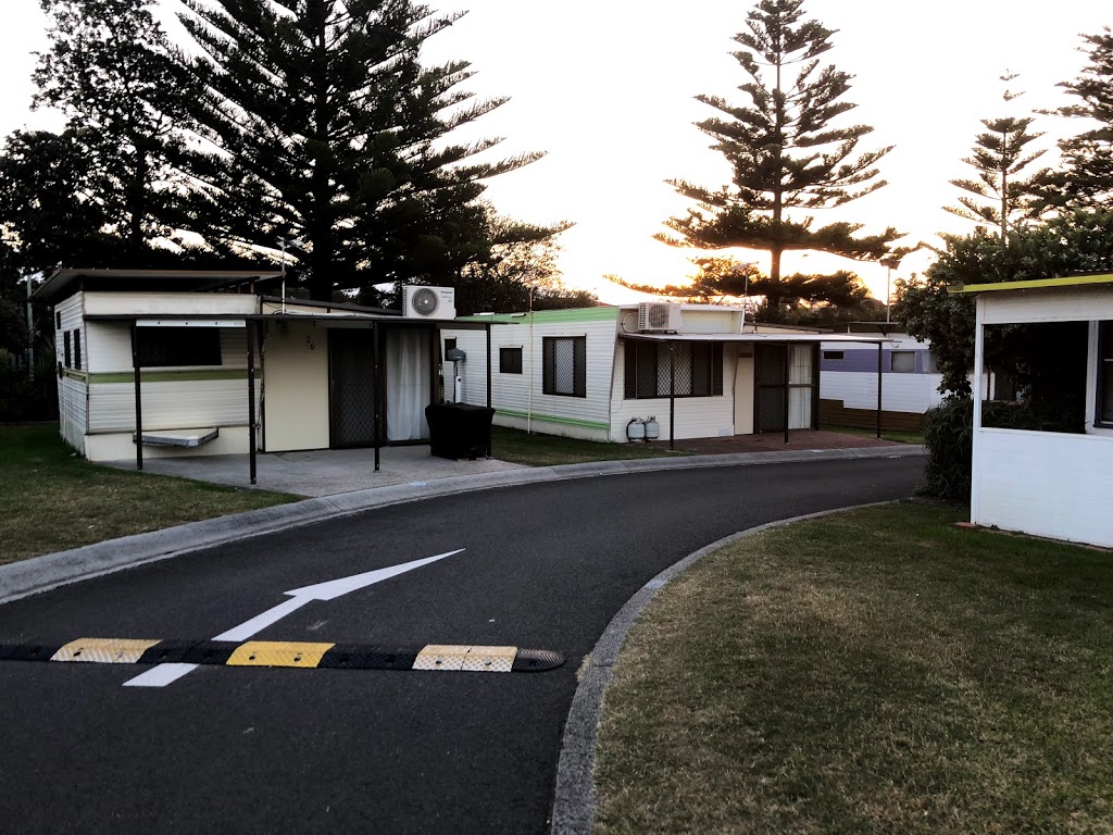 Shellharbour Beachside Holiday Park | campground | 1 John St, Shellharbour NSW 2529, Australia | 0242951123 OR +61 2 4295 1123
