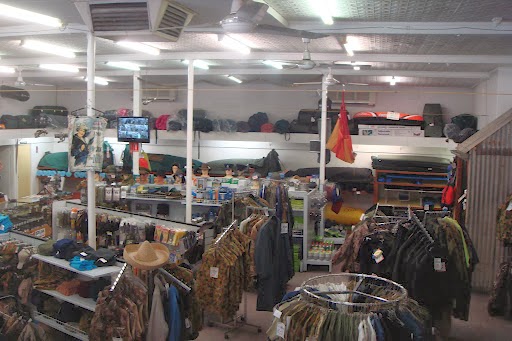 Goulburn Disposals & Camping | clothing store | 84 Auburn St, Goulburn NSW 2580, Australia | 0248221020 OR +61 2 4822 1020
