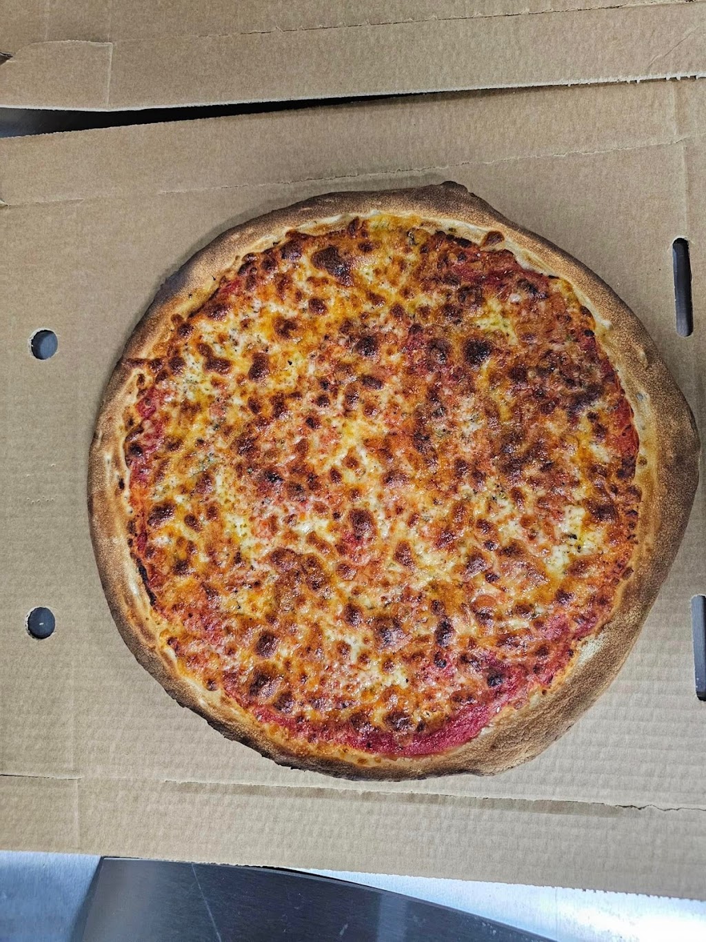 Dough bros pizza lavi | 453 Schaefer St, Lavington NSW 2641, Australia | Phone: (02) 6087 0232