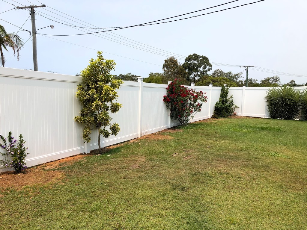 Queensland Fencing Specialist | Old Rosemount Rd, Quinalow QLD 4403, Australia | Phone: 0498 666 986