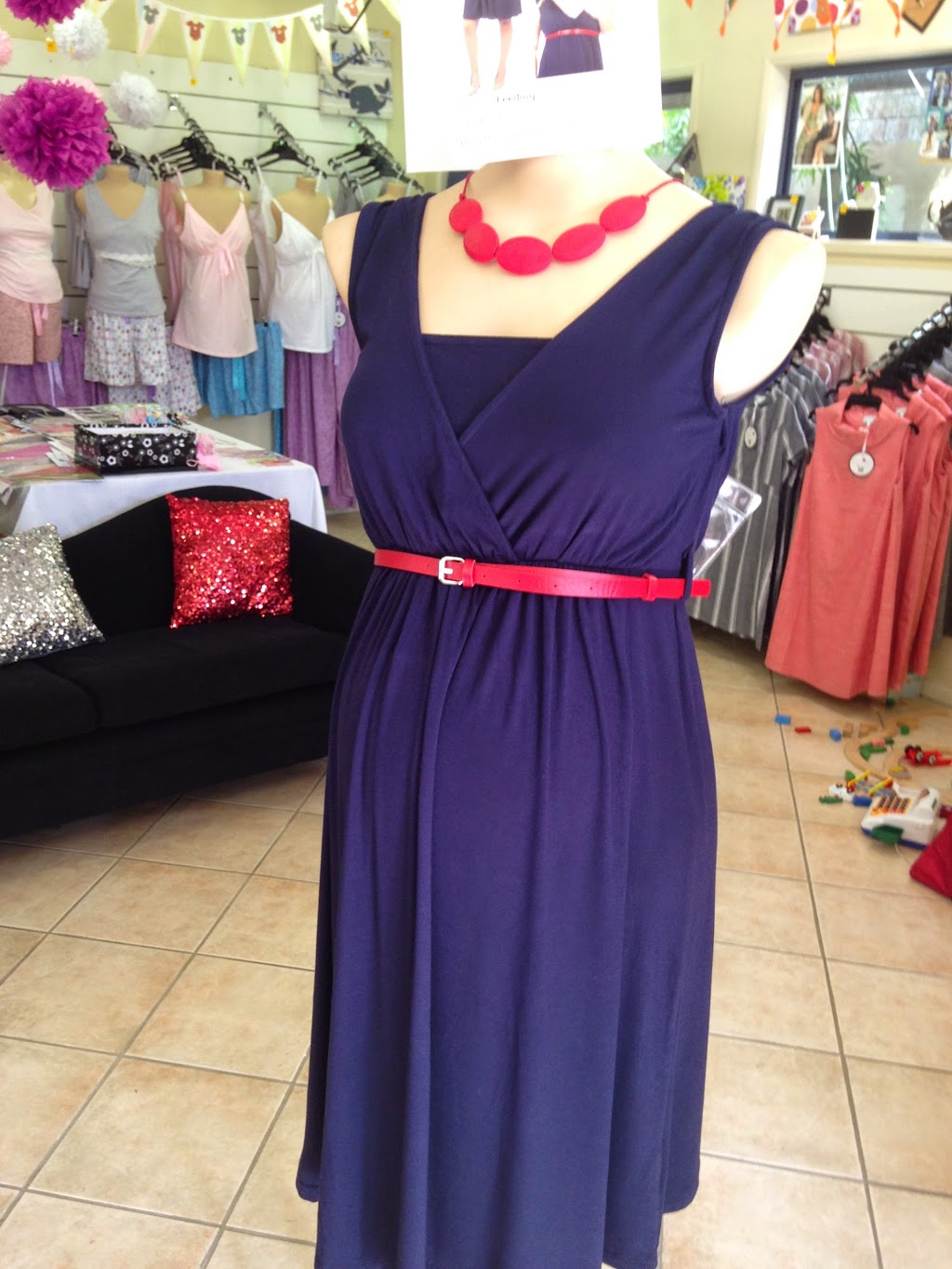 Mackay Maternity Wear | clothing store | 89 Shakespeare St, Mackay QLD 4740, Australia | 0267662610 OR +61 2 6766 2610