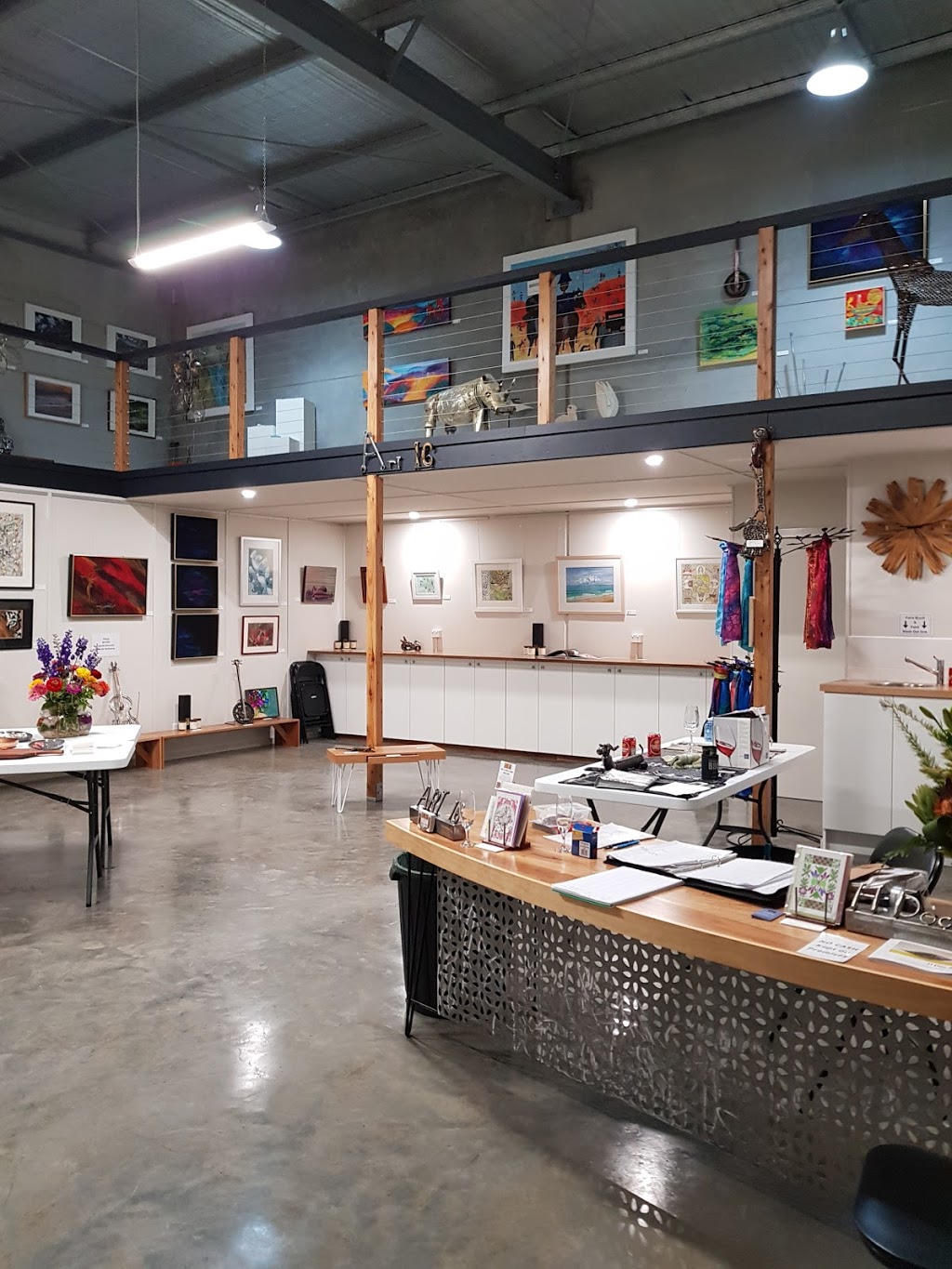 ART 16 - Art Gallery | Studio | 16/34 Murradoc Rd, Drysdale VIC 3222, Australia | Phone: 0412 802 767