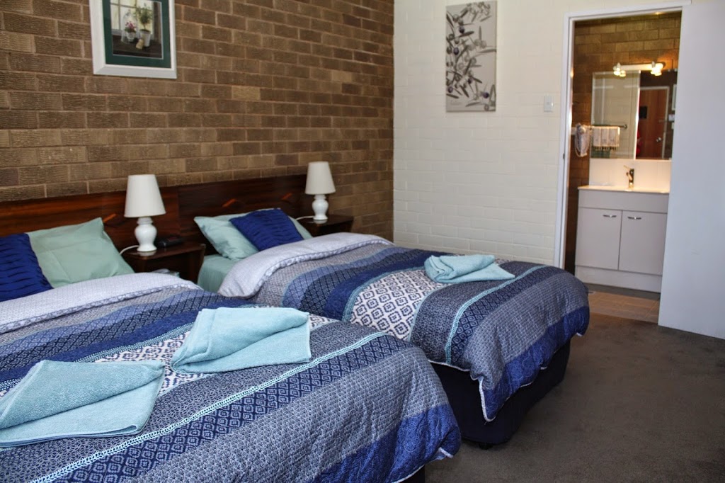 Camellia Motel | lodging | 80 Newell Hwy, Narrandera NSW 2700, Australia | 0269592633 OR +61 2 6959 2633