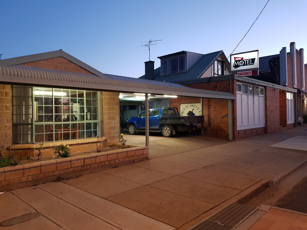 Dunedoo Swan Motel | 58 Bolaro St, Dunedoo NSW 2844, Australia | Phone: (02) 6375 1112