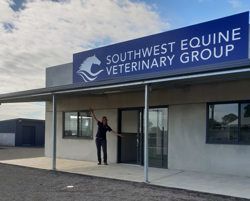 Southwest Equine Veterinary Group | hospital | 2 Park St, Warrnambool VIC 3280, Australia | 0437380302 OR +61 437 380 302