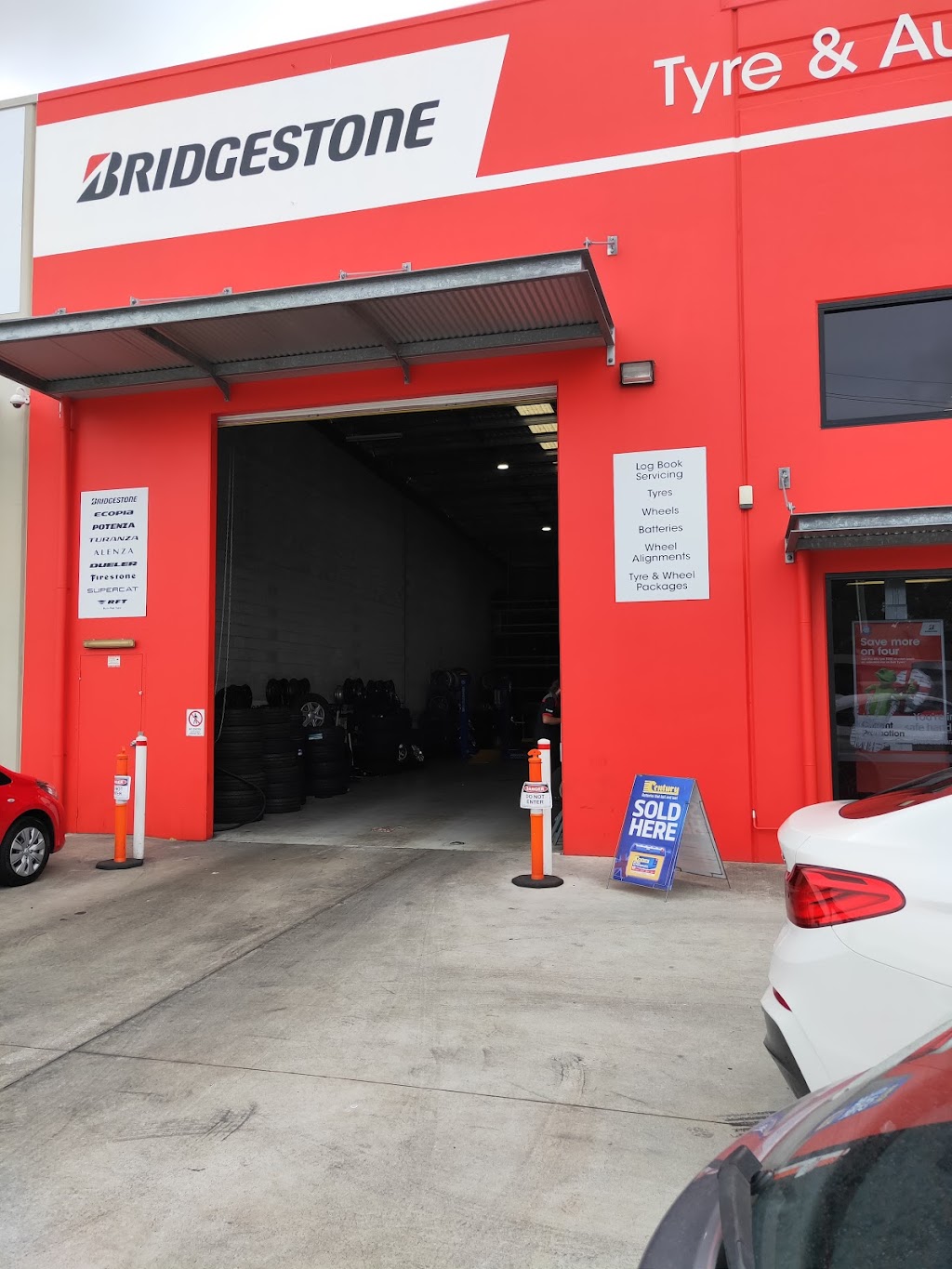 Bridgestone Select Helensvale | car repair | 12/178 Siganto Drive (Northern end) Between exit 57 & 60, Helensvale QLD 4212, Australia | 0756318663 OR +61 7 5631 8663
