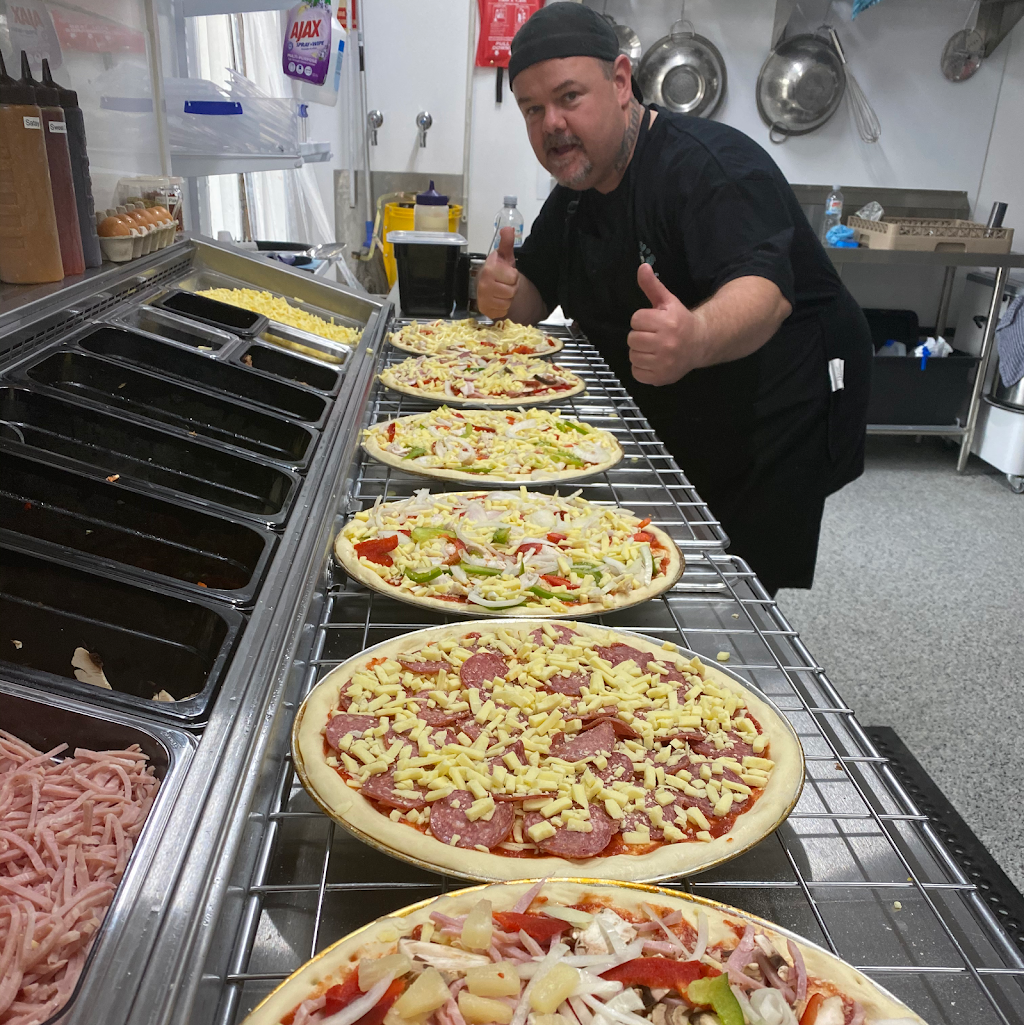 Scottys Pizza | meal takeaway | 15/63 St Andrews Dr, Tewantin QLD 4565, Australia | 0752319866 OR +61 7 5231 9866