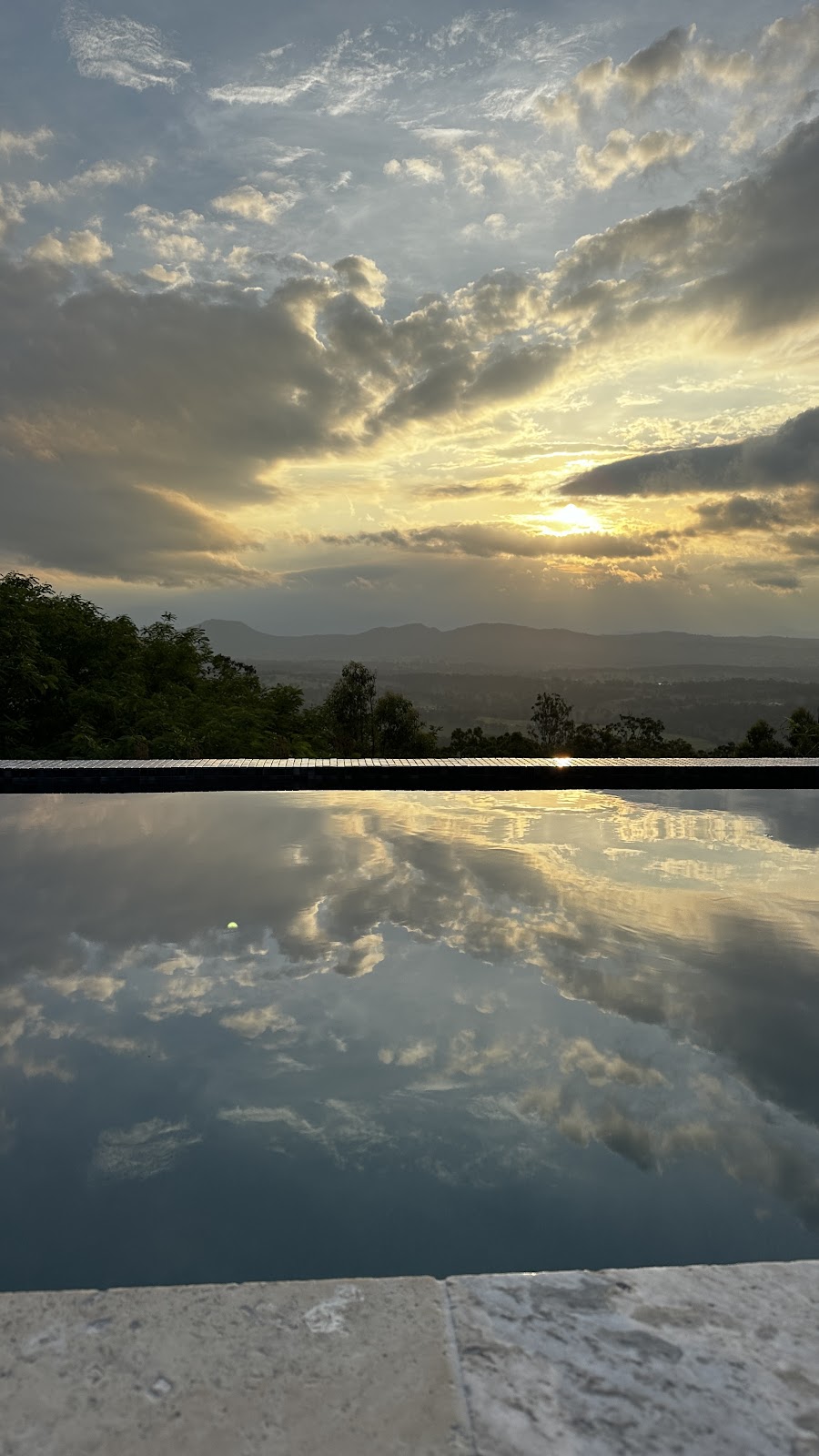 The Eagles Nest Accommodation Scenic Rim QLD | 1304 Lamington National Park Rd, Sarabah QLD 4275, Australia | Phone: 0431 281 053