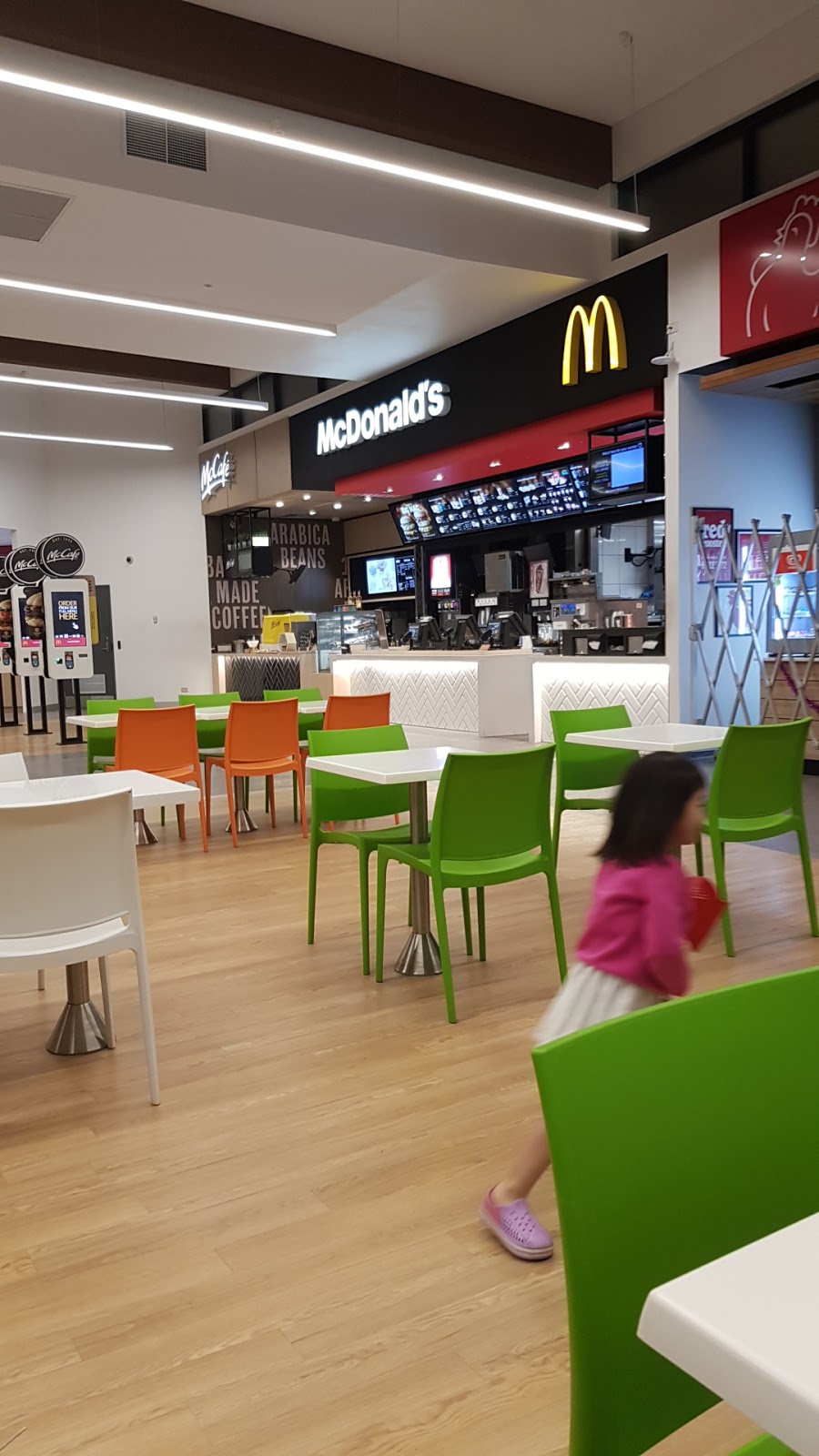 McDonalds Kwinana Freeway Northbound | cafe | BP Service Centre, Lot 191 Paparone Rd, Baldivis WA 6171, Australia | 0895918631 OR +61 8 9591 8631