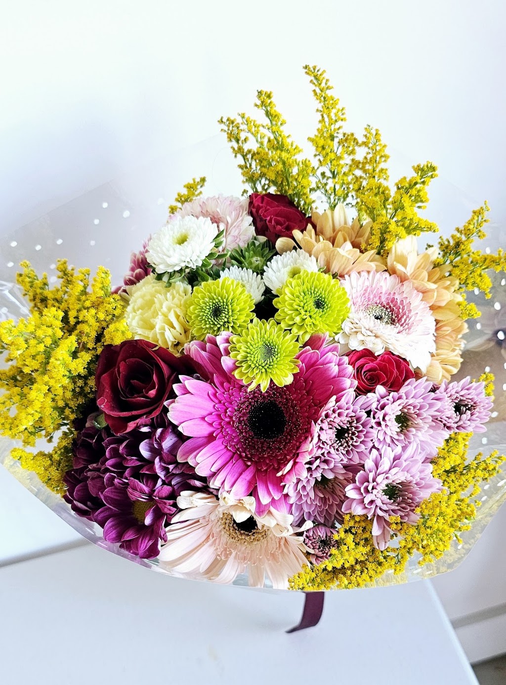 Roses n Petals | 3 Landscape Bvd, Hampton Park VIC 3976, Australia | Phone: 0423 725 750