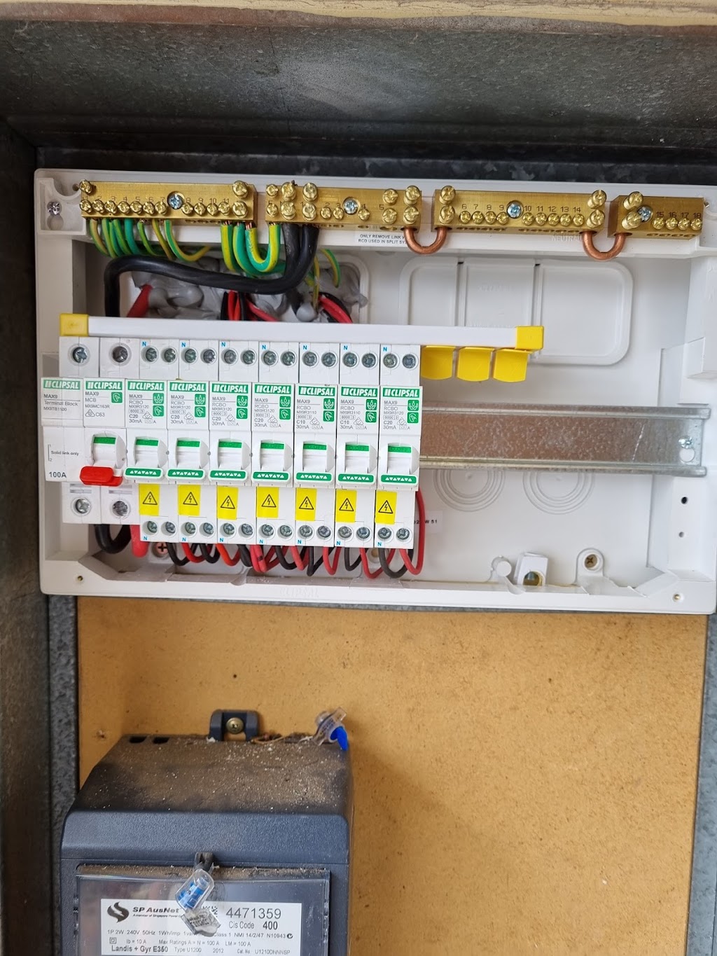 Hoskins Electrical | 61 Brandy Creek Rd, Warragul VIC 3820, Australia | Phone: 0427 493 080