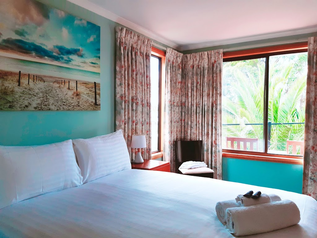 Lazy Daze Holiday Home | lodging | 1 Andrews Ct, Binalong Bay TAS 7216, Australia | 0429175238 OR +61 429 175 238