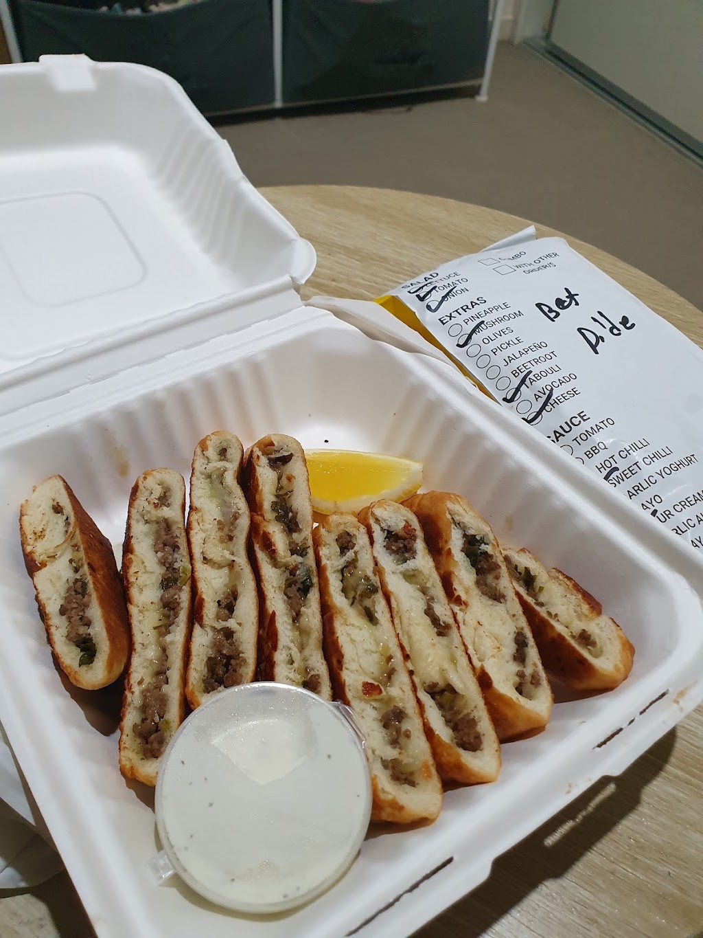 Istanbul Kebabs & Pizza | 96-110 Bellmere Rd, Bellmere QLD 4510, Australia | Phone: (07) 5432 8007