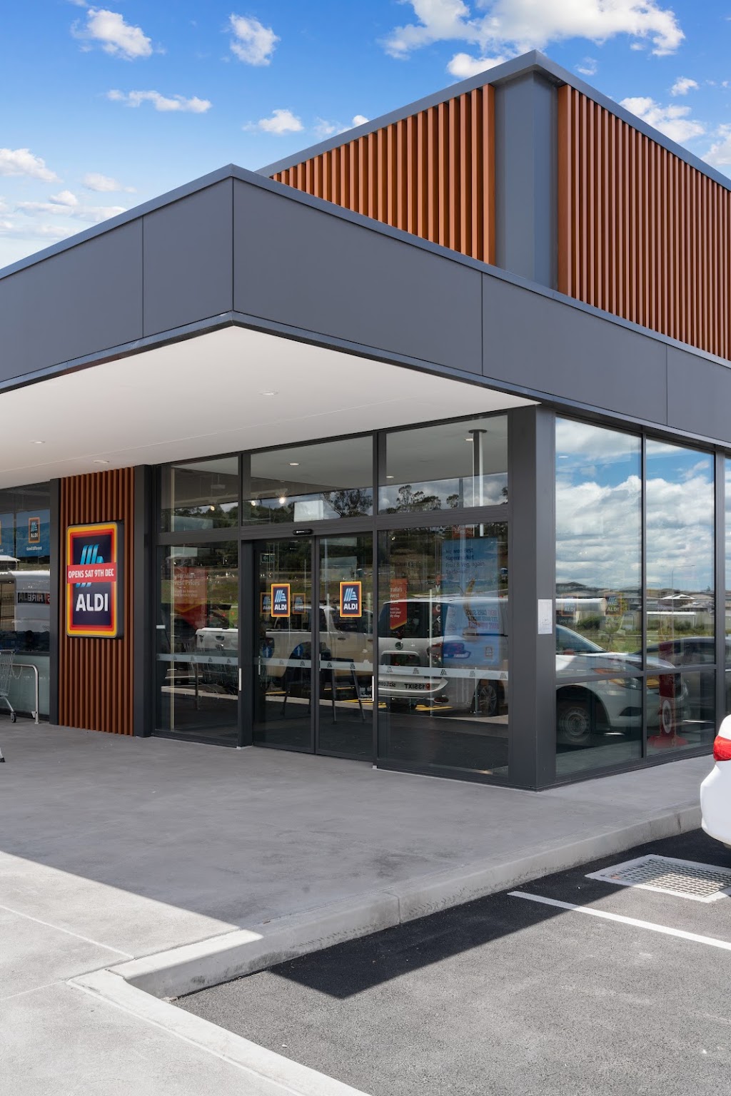 ALDI | 3 Kakadu St, Cobbitty NSW 2570, Australia | Phone: 13 25 34
