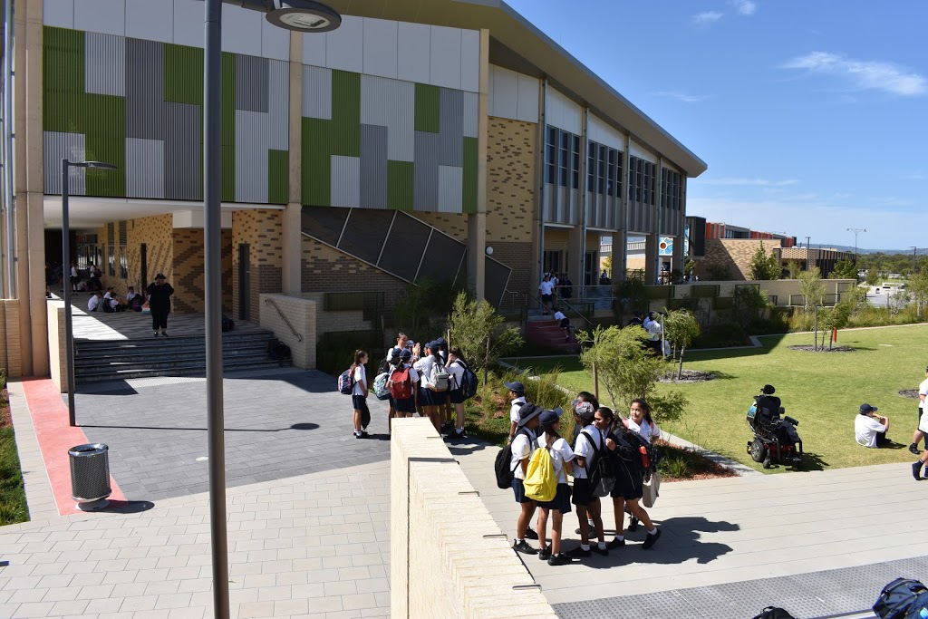 Harrisdale Senior High School | school | 1 Laverton Crescent, Harrisdale WA 6112, Australia | 0893978000 OR +61 8 9397 8000