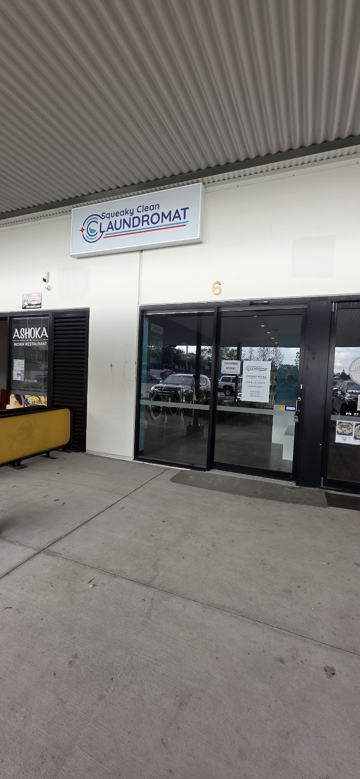 Squeaky Clean Laundromat | 61 Naomai St, Bundamba QLD 4304, Australia | Phone: 0488 183 535