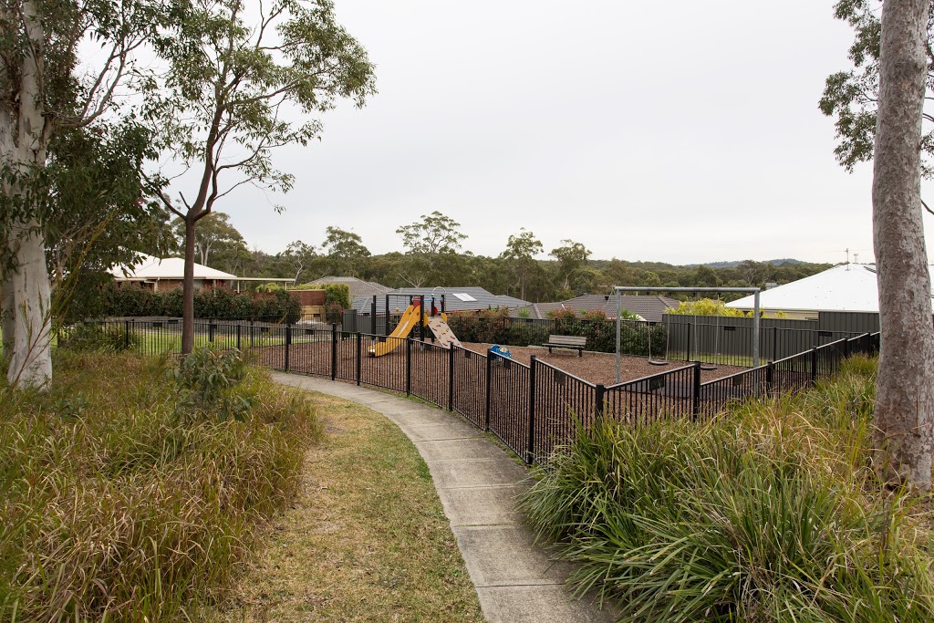 Tallowood Circuit Park Playground | 35 Tallowood Cct, Charlestown NSW 2290, Australia | Phone: (02) 4921 0333