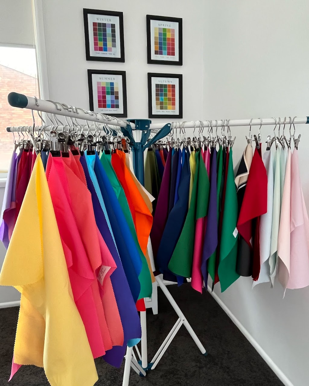 Colour Babe | 110 Dobell Dr, Wangi Wangi NSW 2267, Australia | Phone: 0422 588 763