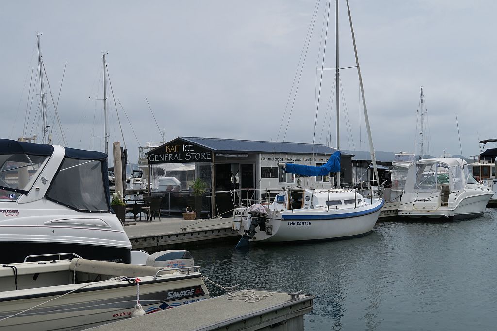 The Boat Shed General Store and Coffee Shop | Sunset Blvd, Soldiers Point NSW 2317, Australia | Phone: (02) 4919 1234