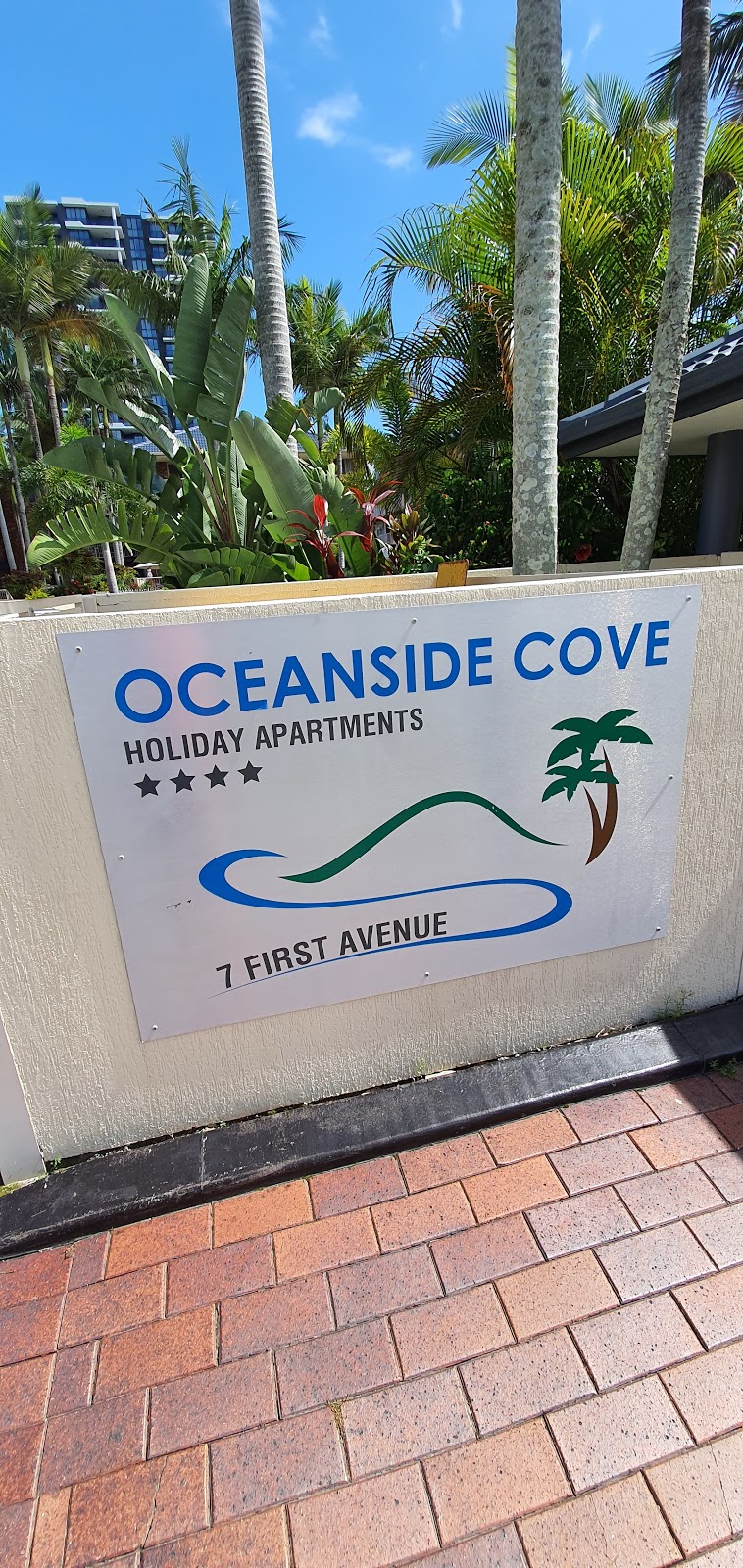 Oceanside Cove | lodging | 7 First Ave, Burleigh Heads QLD 4220, Australia | 0755200040 OR +61 7 5520 0040