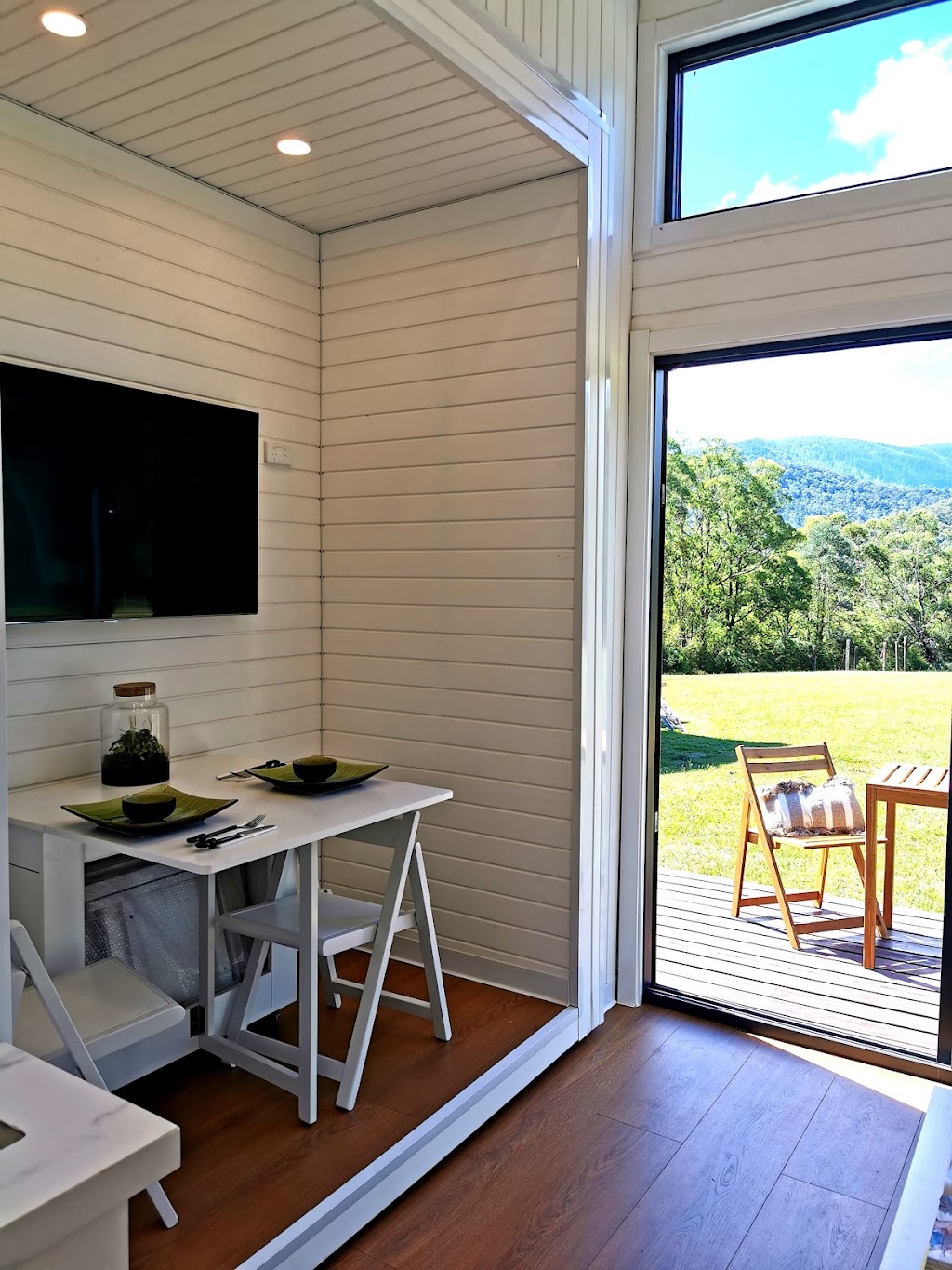 Red Gum Tiny Homes | 1670 Warburton-Woods Point Rd, Mcmahons Creek VIC 3799, Australia | Phone: 0438 787 621