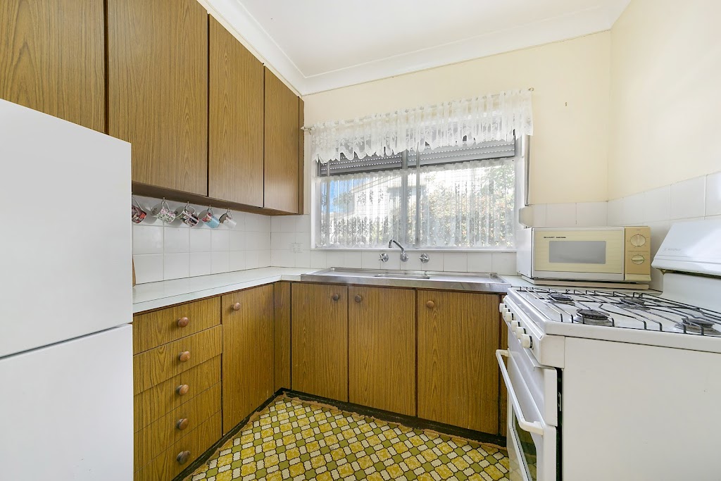 Frank Screnci REAL ESTATE AUCTIONS | real estate agency | 1/21 Burke Ave, Berala NSW 2141, Australia | 0296431144 OR +61 2 9643 1144