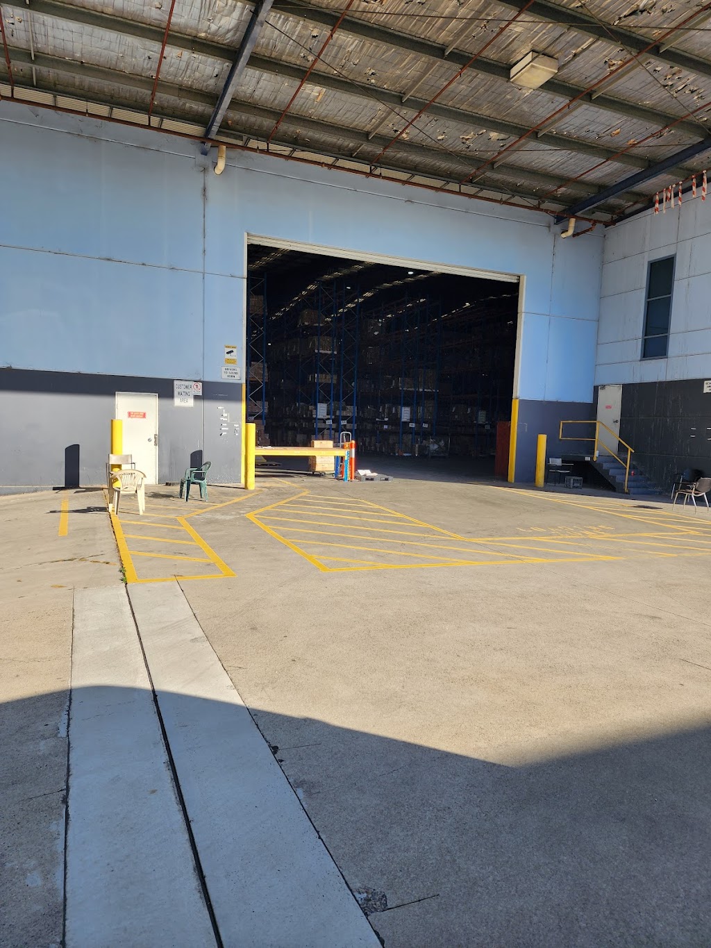 DNC Workwear Wholesale Warehouse | 195/199 Newton Rd, Wetherill Park NSW 2164, Australia | Phone: 1300 769 181