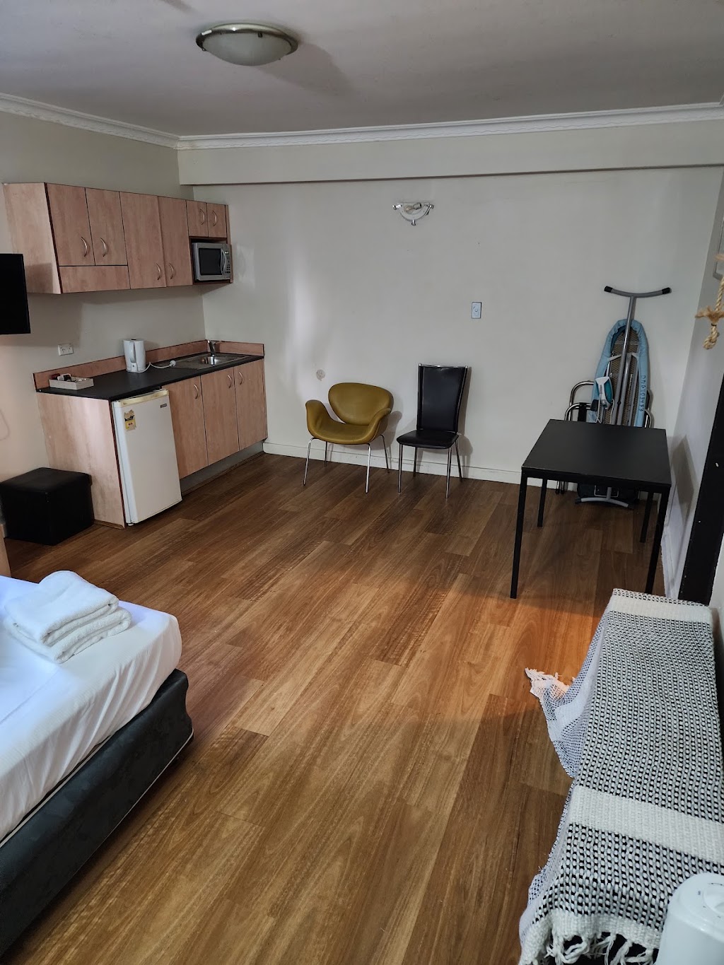 UNO Hotel Sydney | 2 Roslyn St, Potts Point NSW 2011, Australia | Phone: (02) 8313 9465