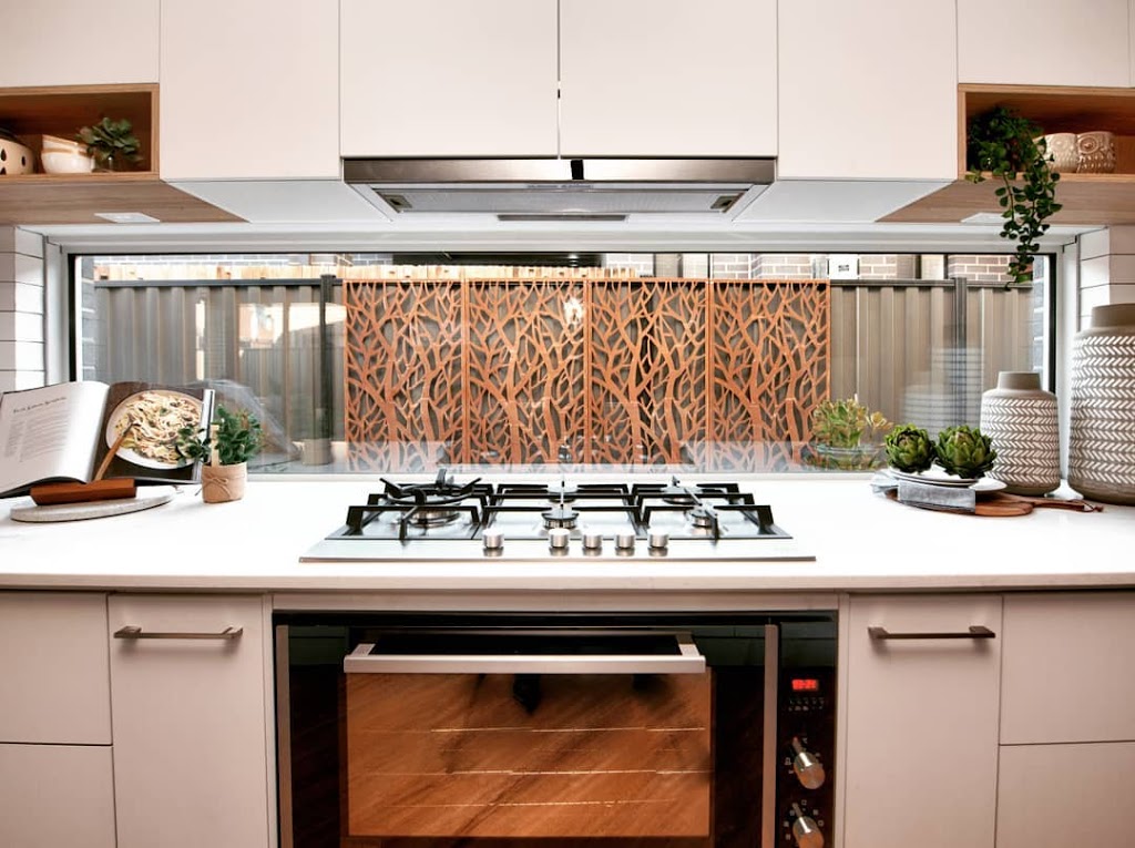 Vcon Homes Highlands Display - Masri | 39 Whitfield Cres, Craigieburn VIC 3064, Australia | Phone: 1300 800 188