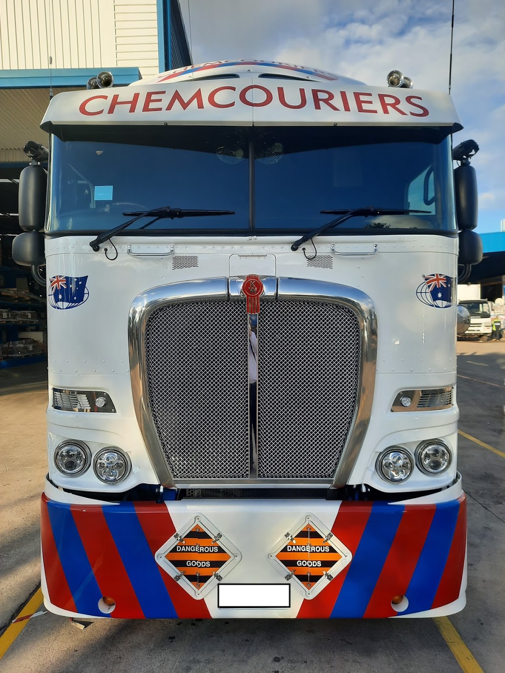 Chemcouriers | 50 Yarrawa St, Prestons NSW 2170, Australia | Phone: (02) 8784 2250