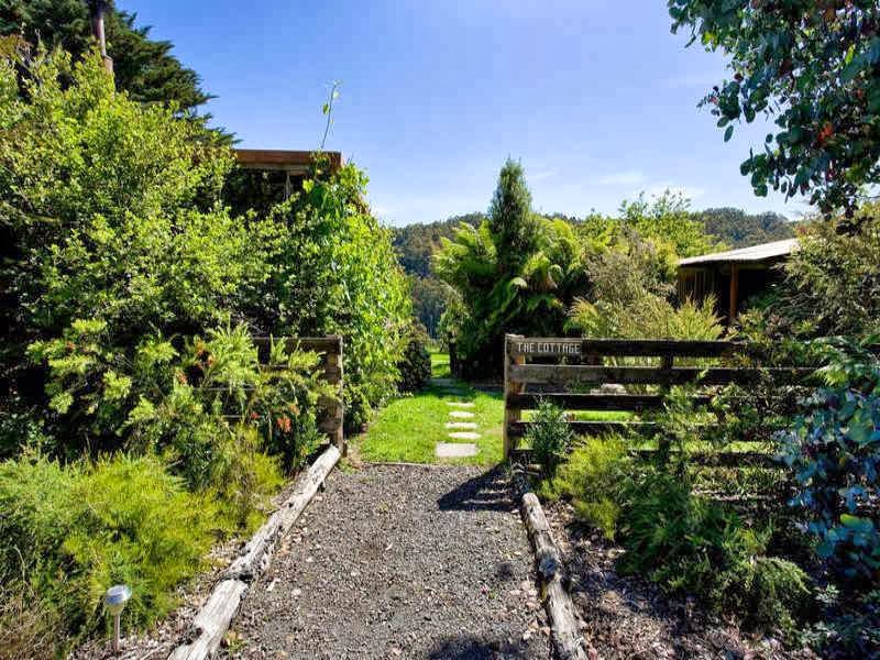 Top of the Otways | lodging | 1130 Forrest-Apollo Bay Rd, Barramunga VIC 3249, Australia