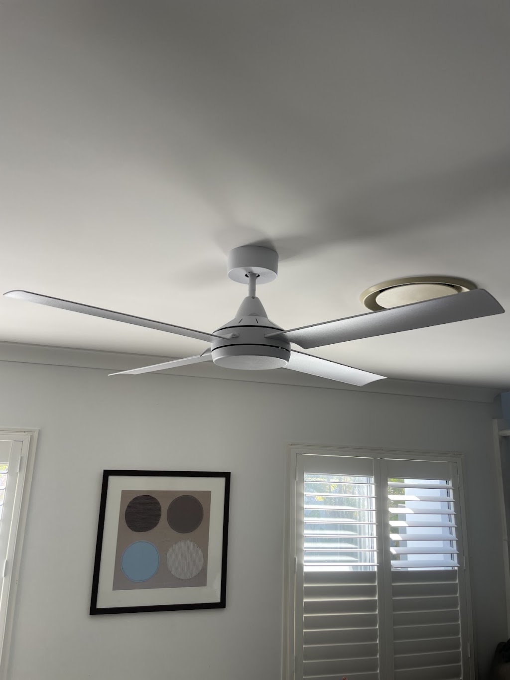 LSB Electrical Solutions | 51 Mildura Dr, Helensvale QLD 4212, Australia | Phone: 1800 849 839